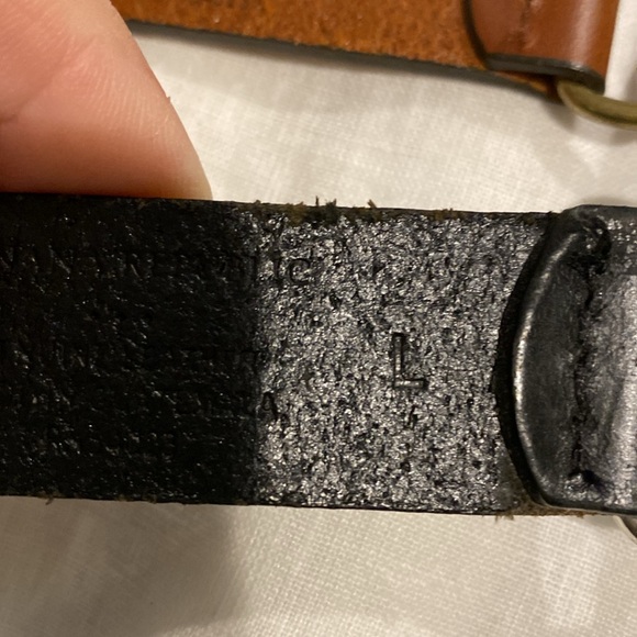 Banana Republic leather belts size Large and in greatcondition PRICE IS FOR BOTH - Picture 7 of 7